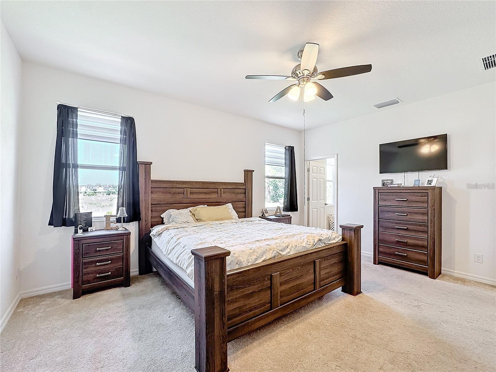 O6434754 Property Photo 16