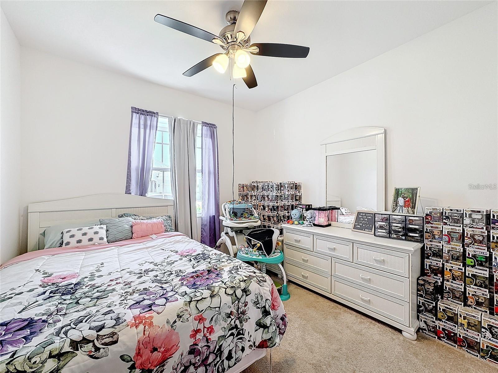 O6434754 Property Photo 24