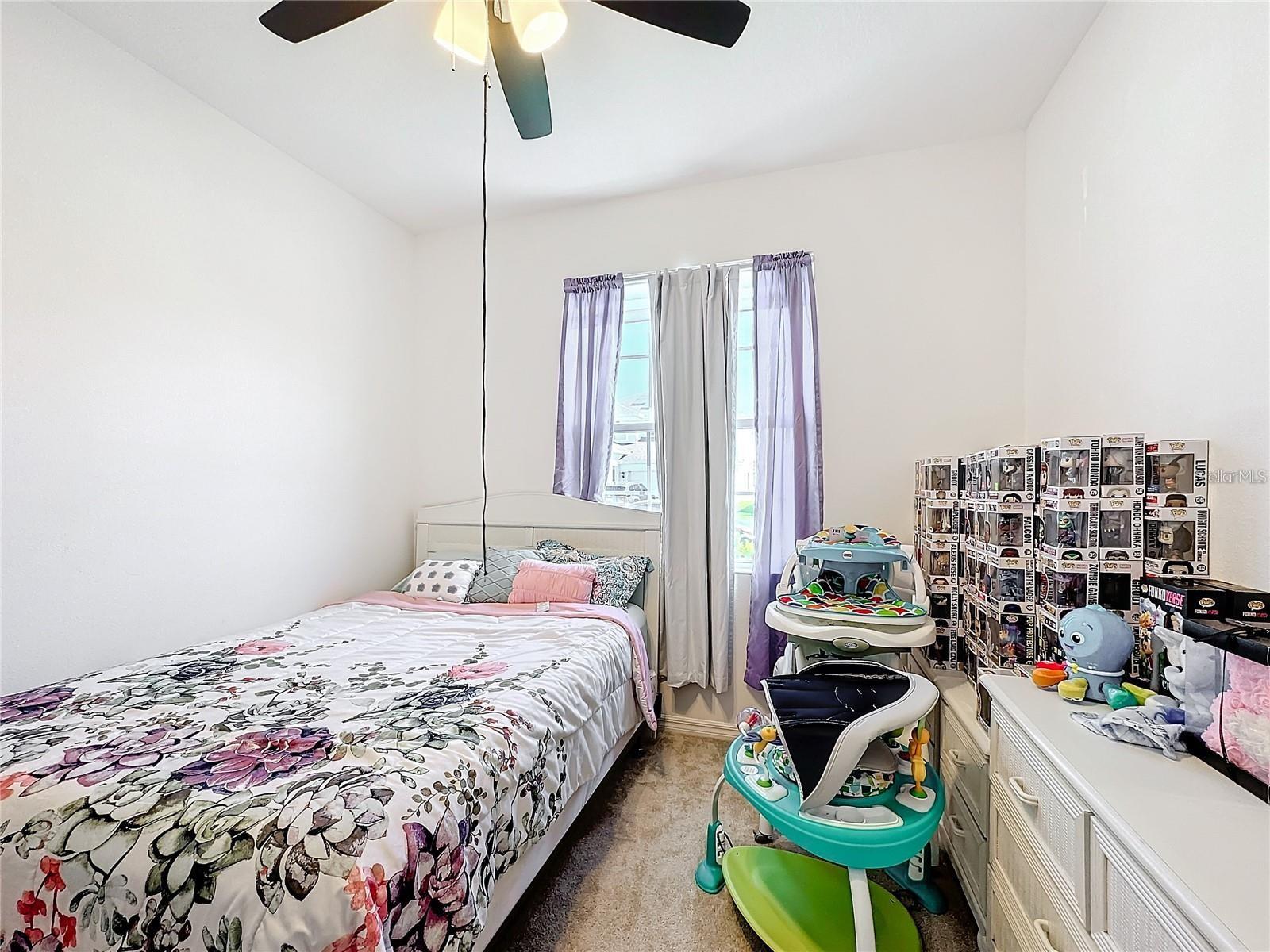 O6434754 Property Photo 25