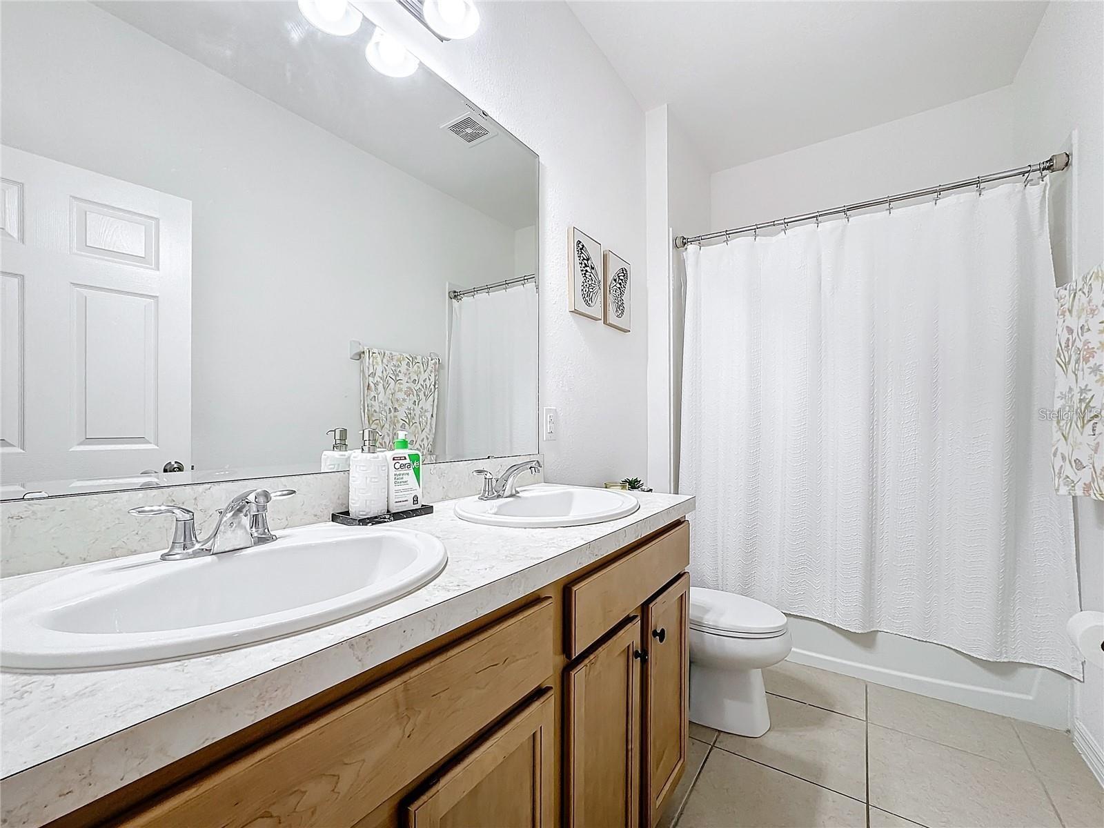 O6434754 Property Photo 28