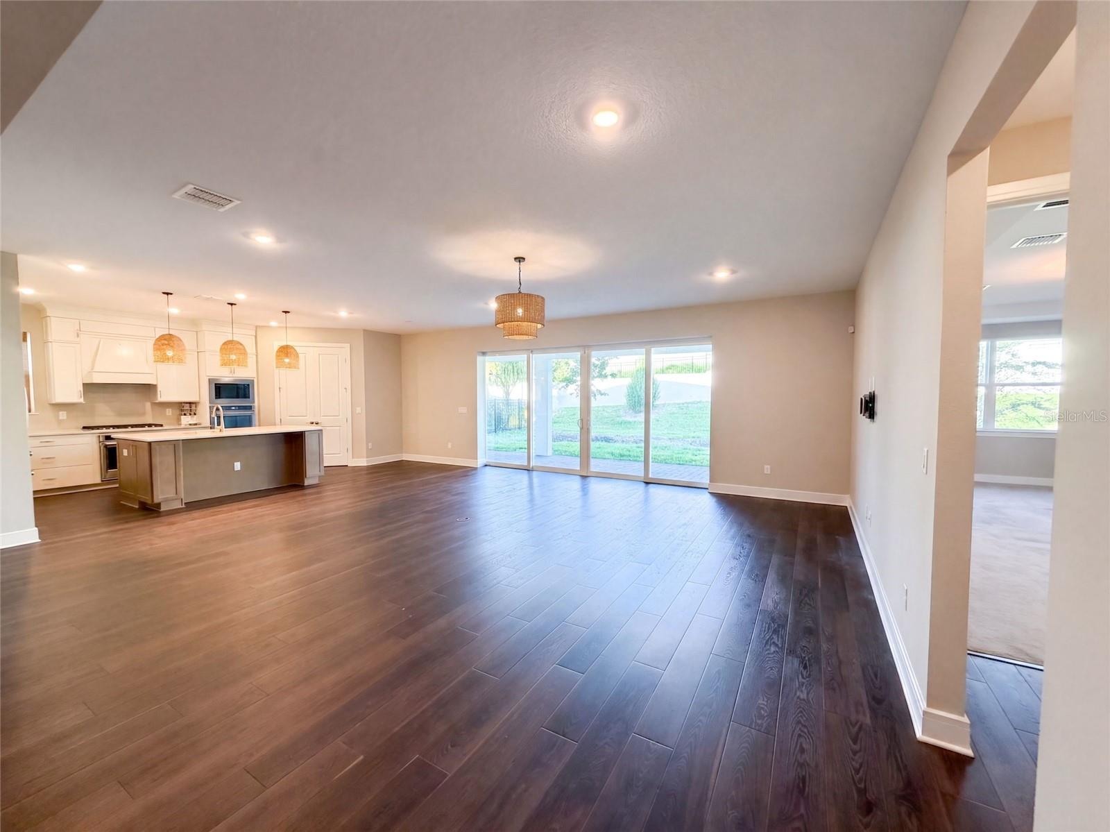 15173 Willow Ridge Dr Property Photo 3