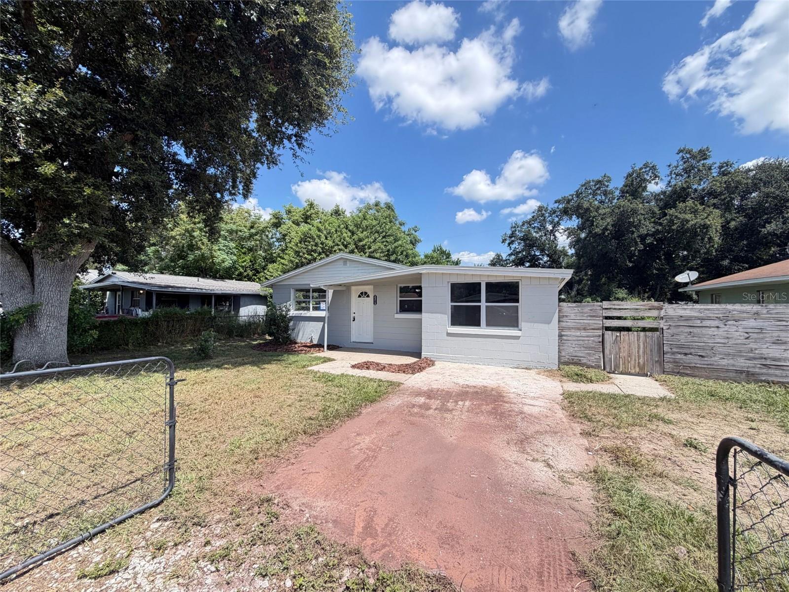 2213 Bouyer St Property Photo 1