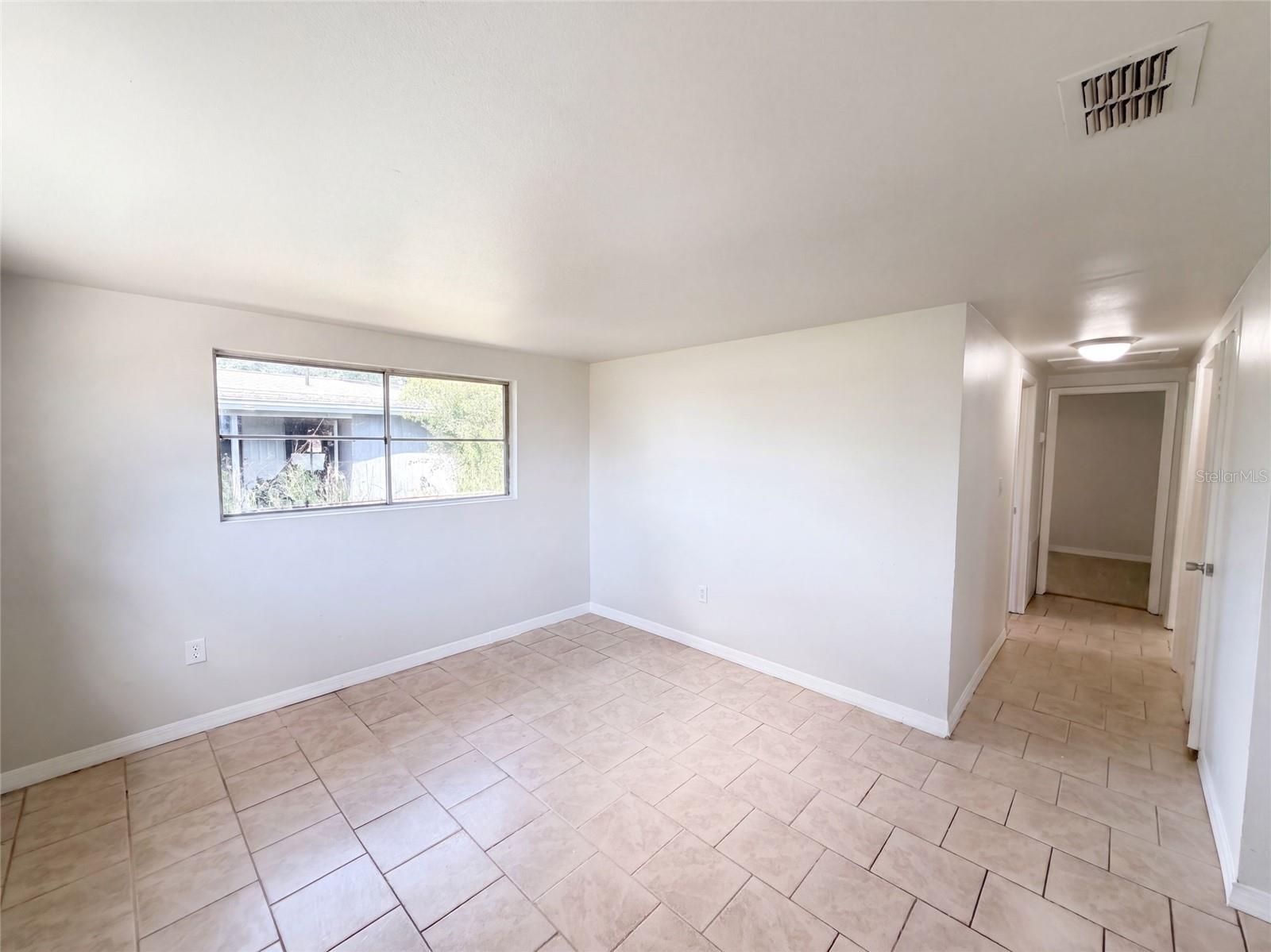 2213 Bouyer St Property Photo 8