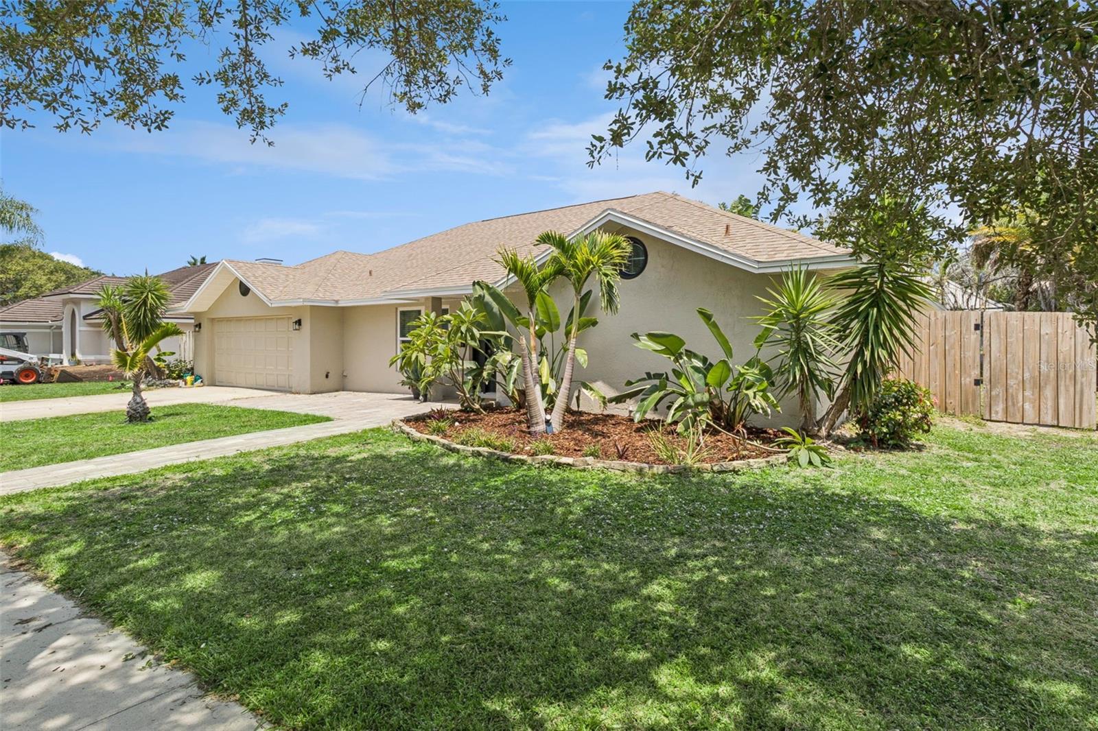 105 Tradewinds Ter Property Photo 2