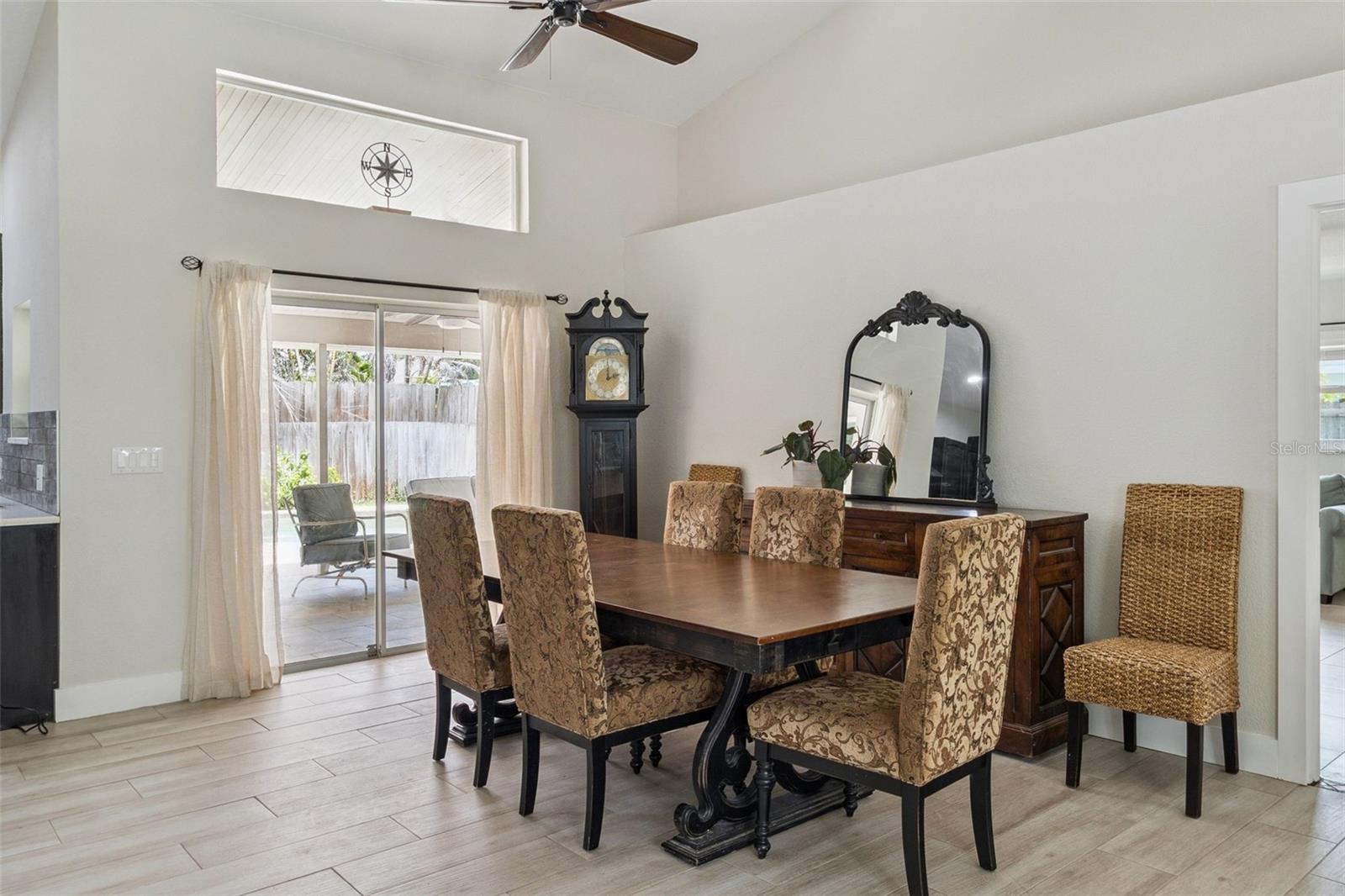 105 Tradewinds Ter Property Photo 11