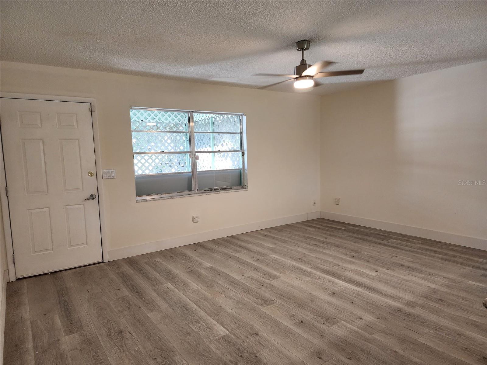 2871 W Albatross Rd Property Photo 4
