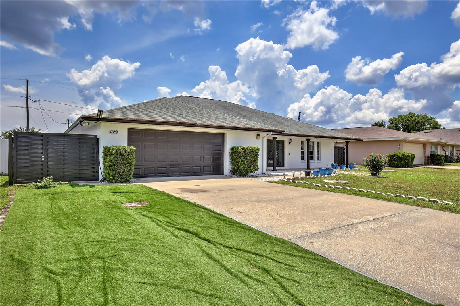 1129 Madura Dr Property Photo 3