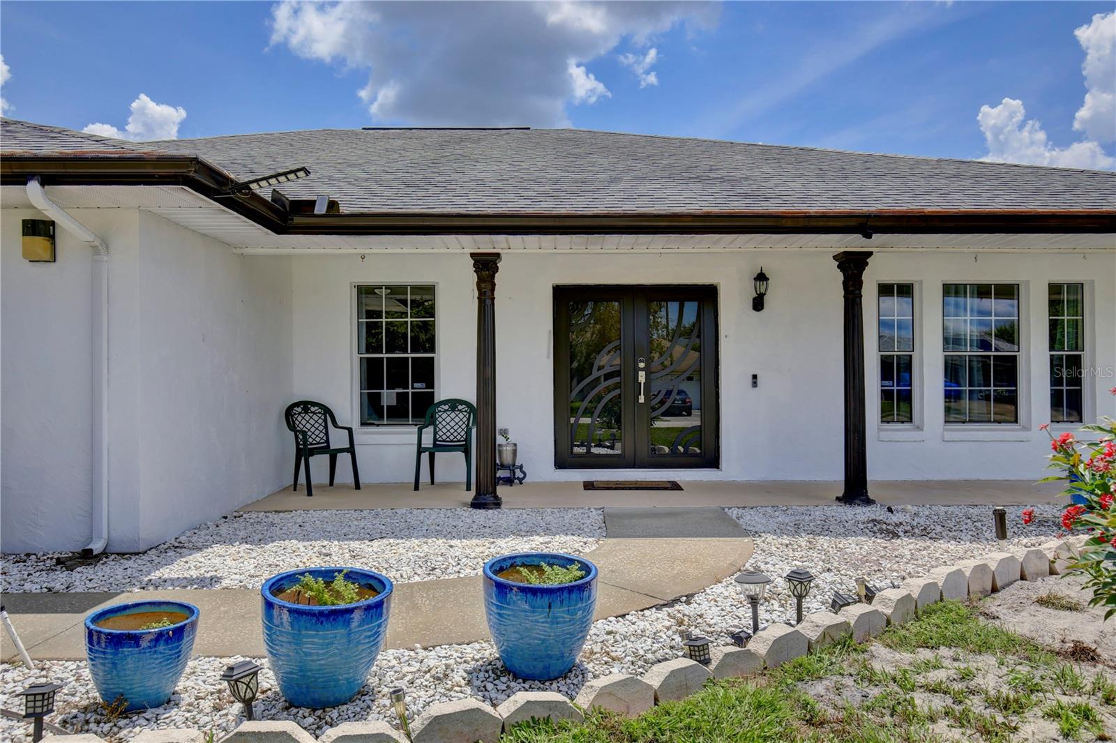 1129 Madura Dr Property Photo 5