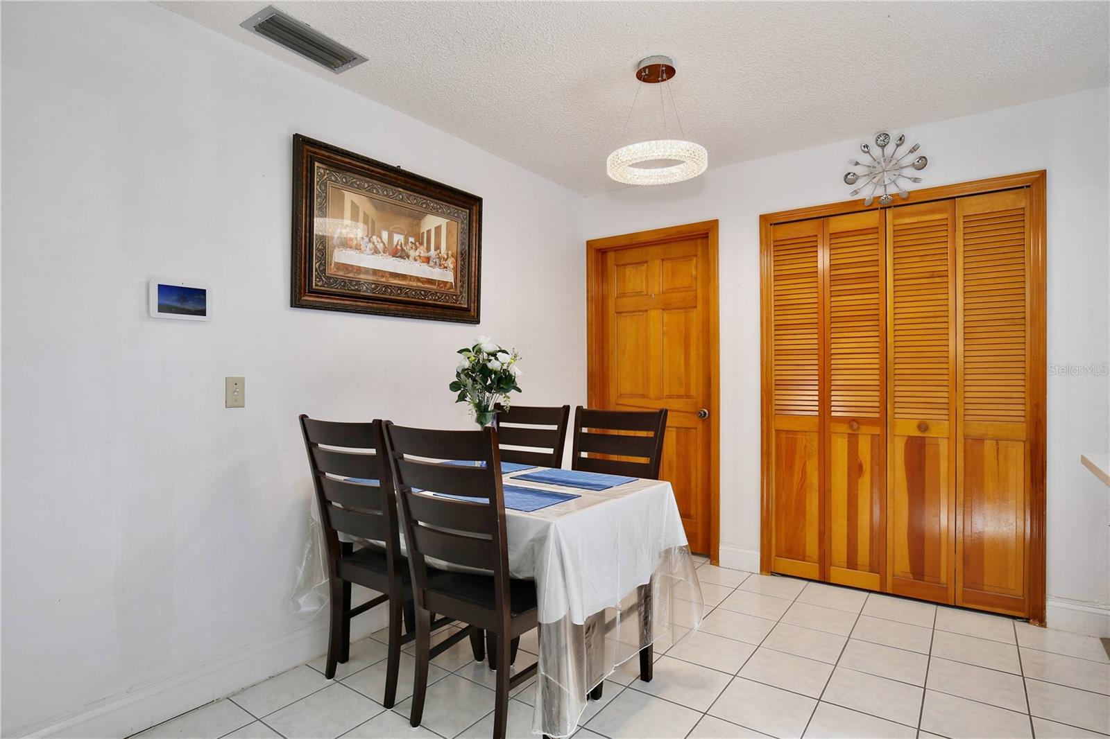 1129 Madura Dr Property Photo 10