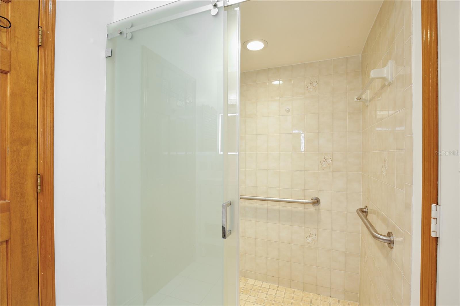 1129 Madura Dr Property Photo 18