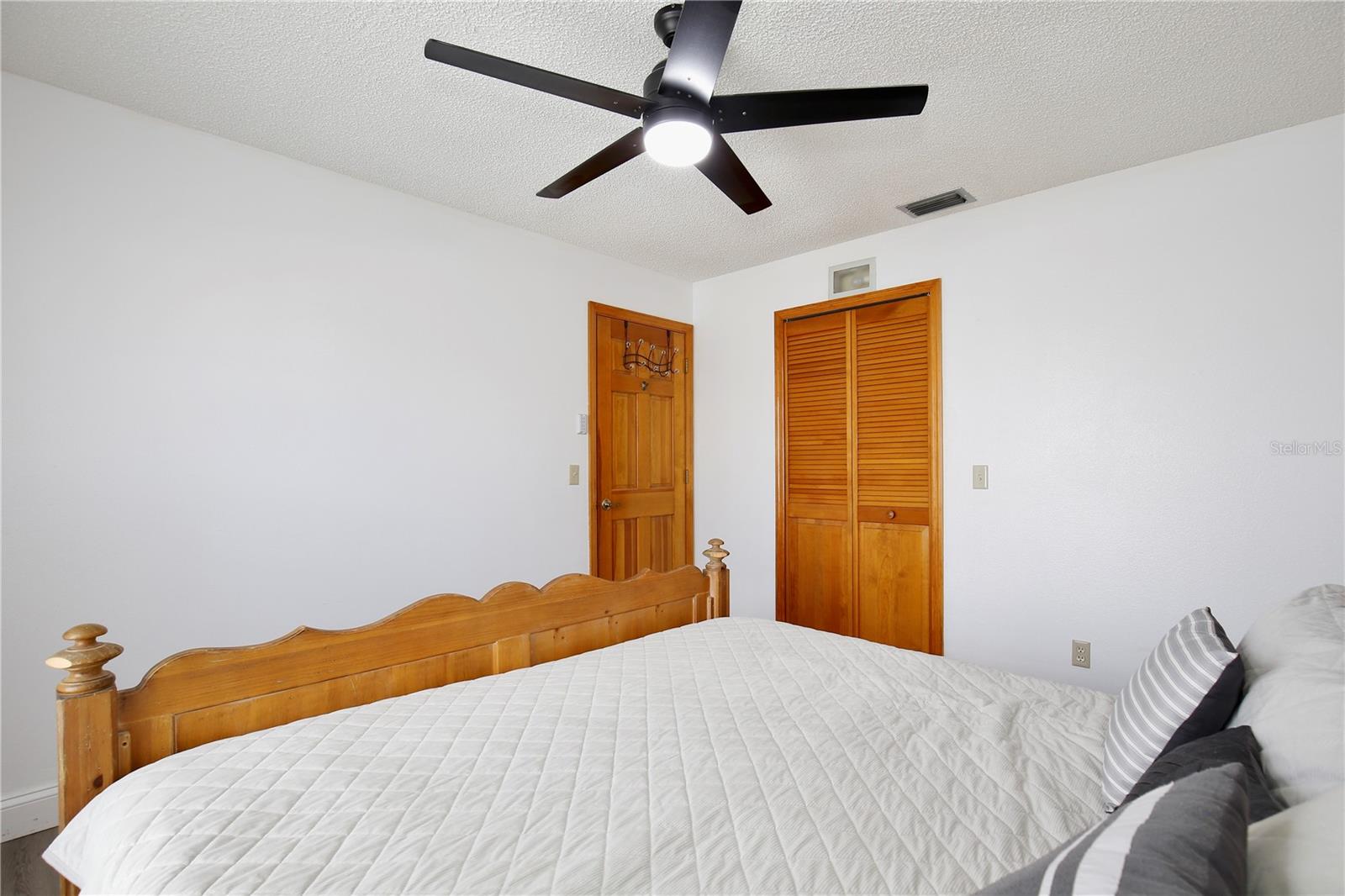 1129 Madura Dr Property Photo 24