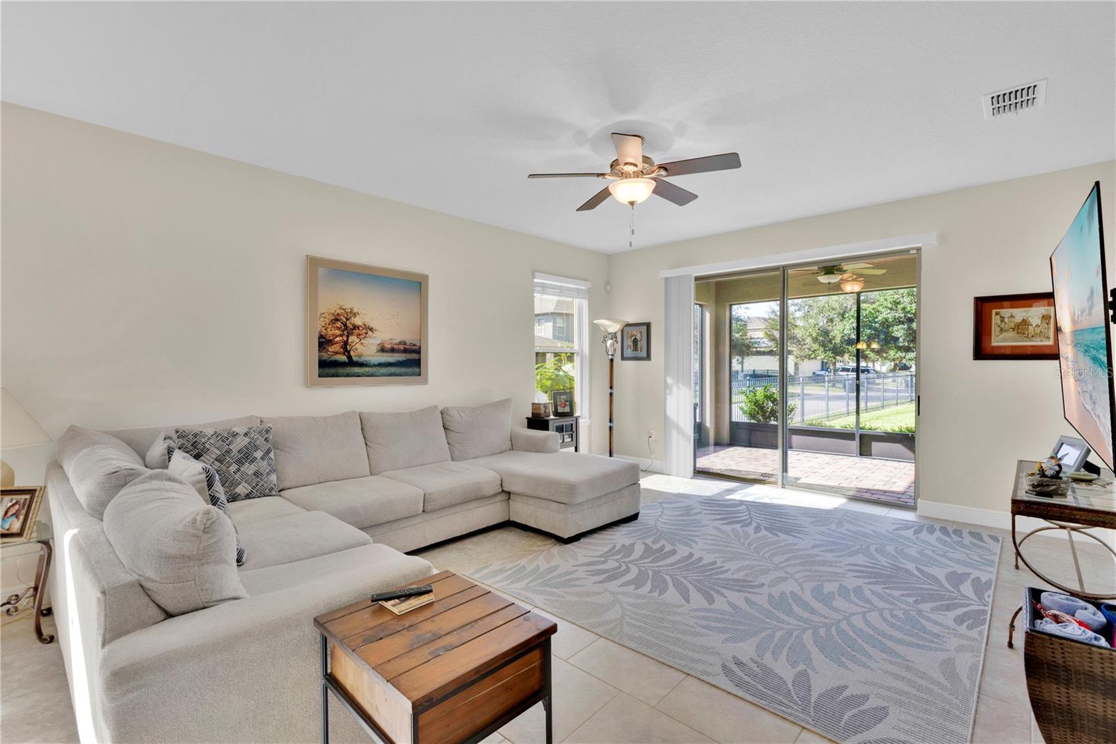 8711 Eden Cove Dr Property Photo 6
