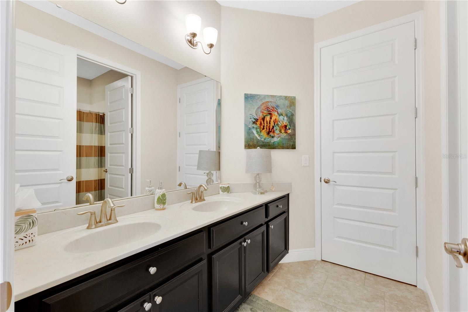 8711 Eden Cove Dr Property Photo 18