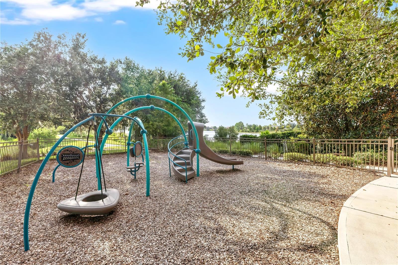 8711 Eden Cove Dr Property Photo 34