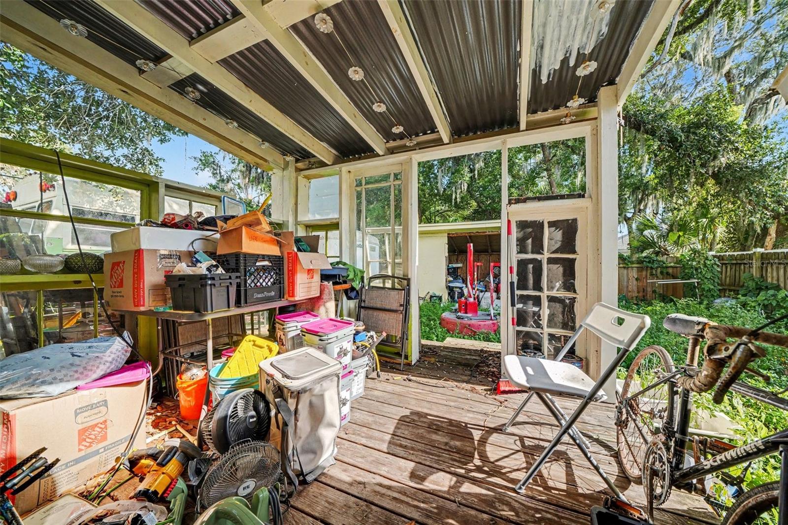 920 Patrick St Property Photo 17