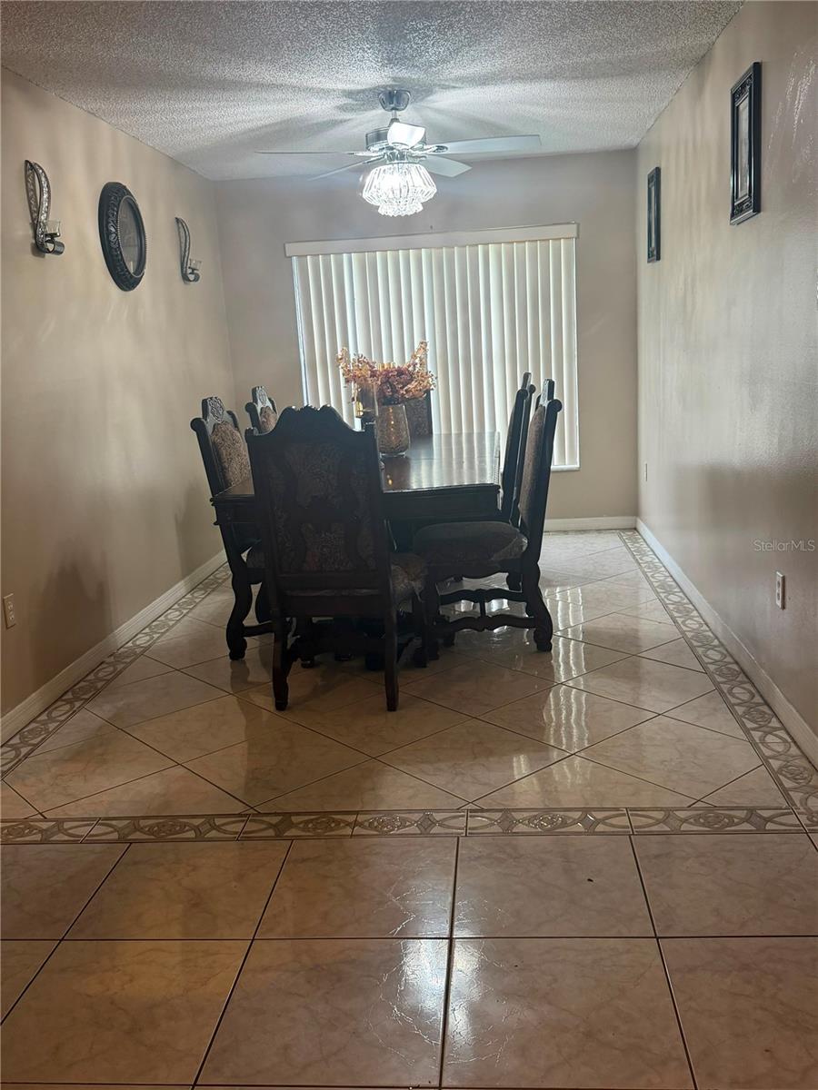 1013 Mayfair Pl Property Photo 7