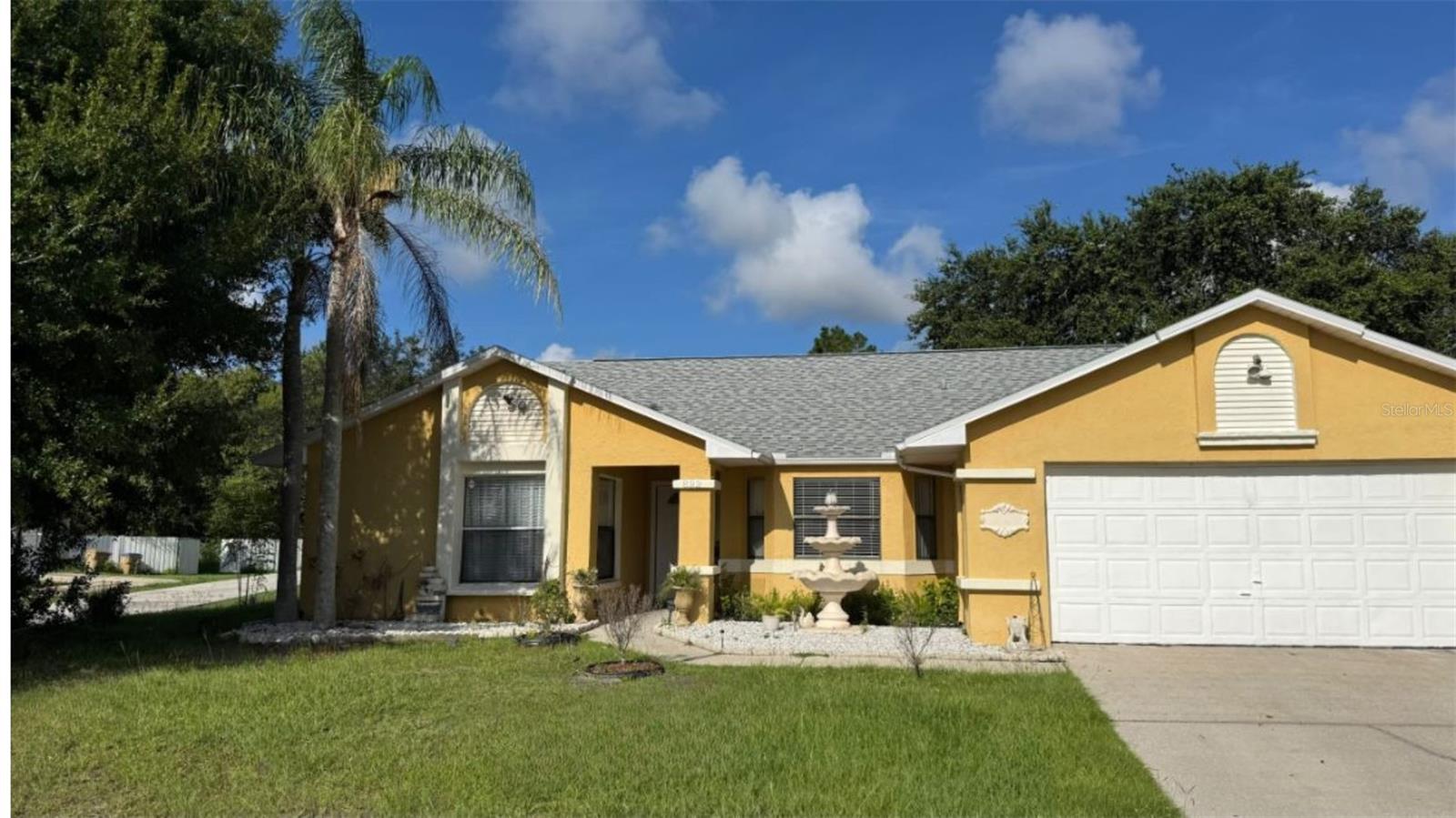 822 Valnera Ct Property Photo 2