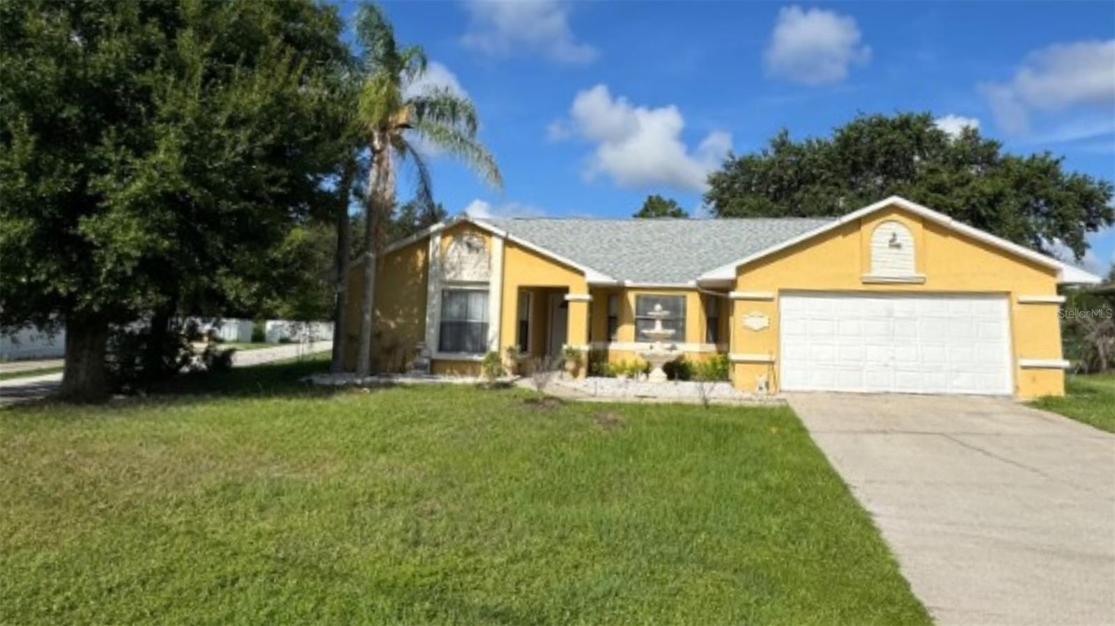 822 Valnera Ct Property Photo 3