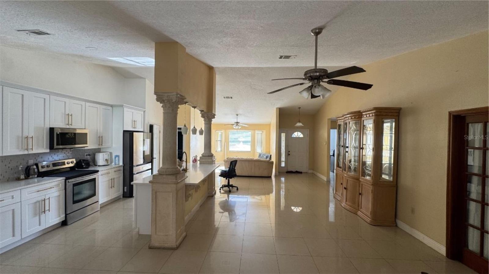 822 Valnera Ct Property Photo 5