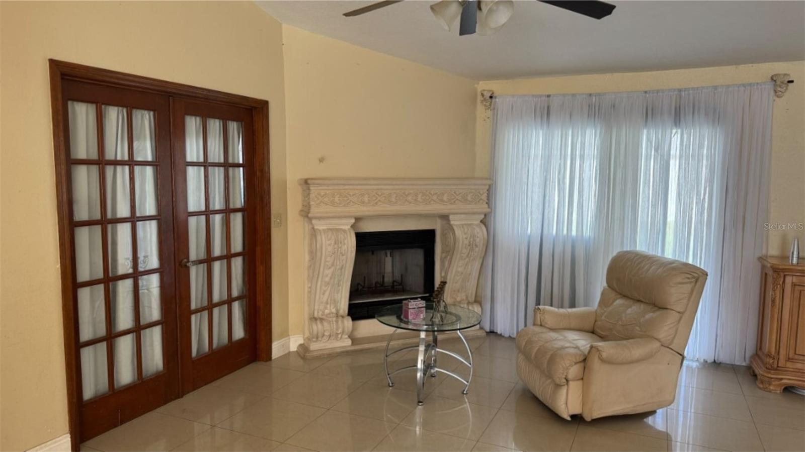 822 Valnera Ct Property Photo 6