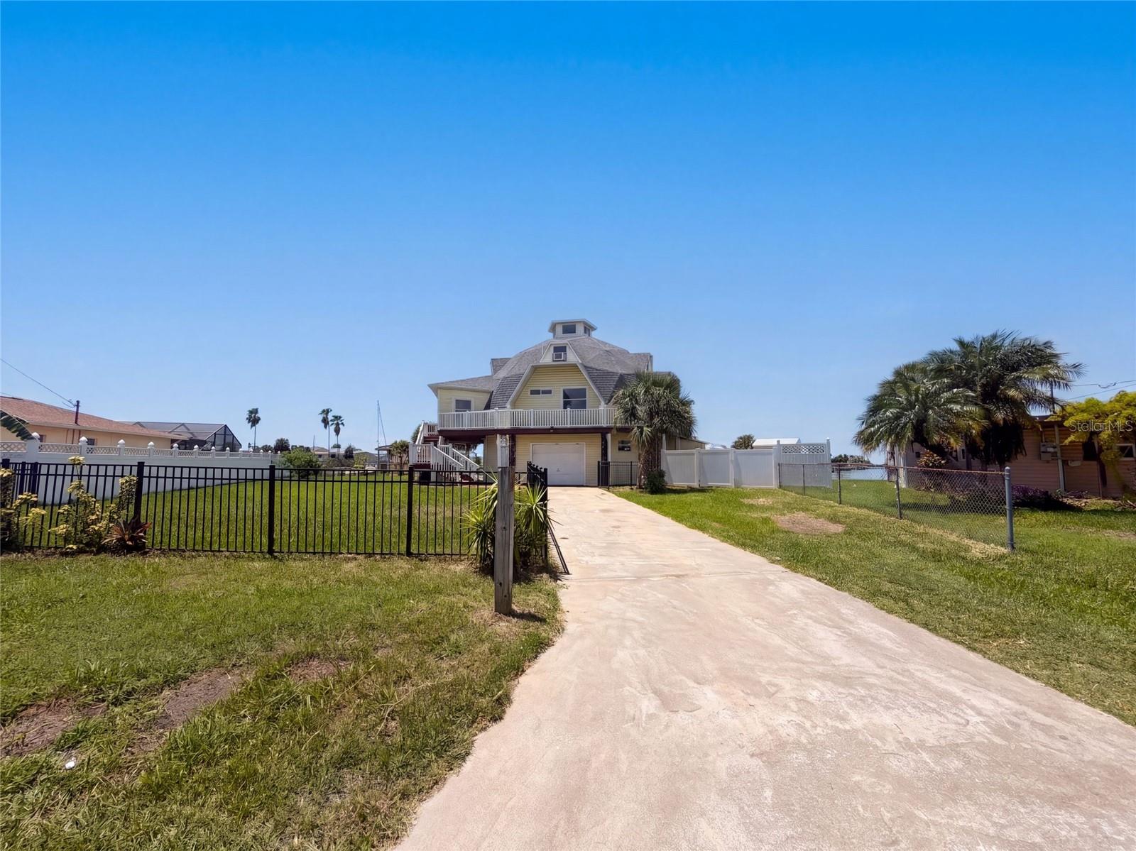 4100 Flamingo Blvd Property Photo 1