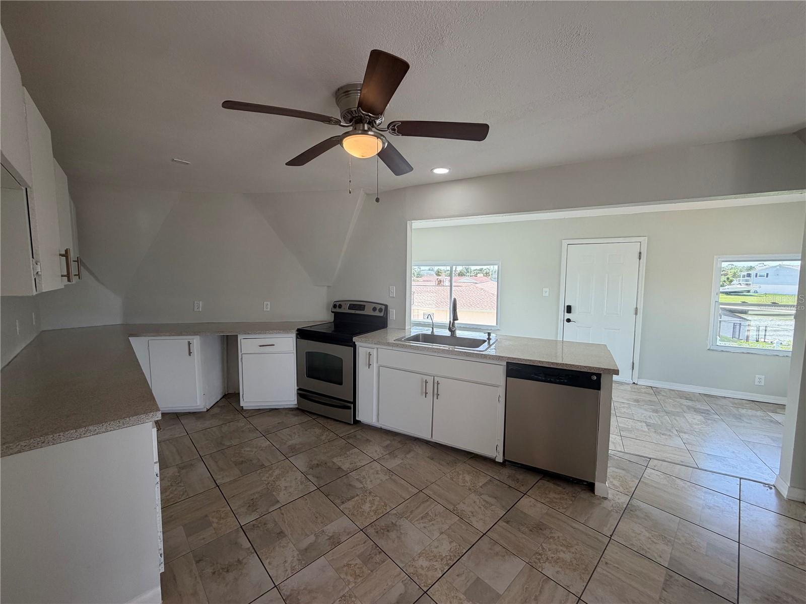 4100 Flamingo Blvd Property Photo 2