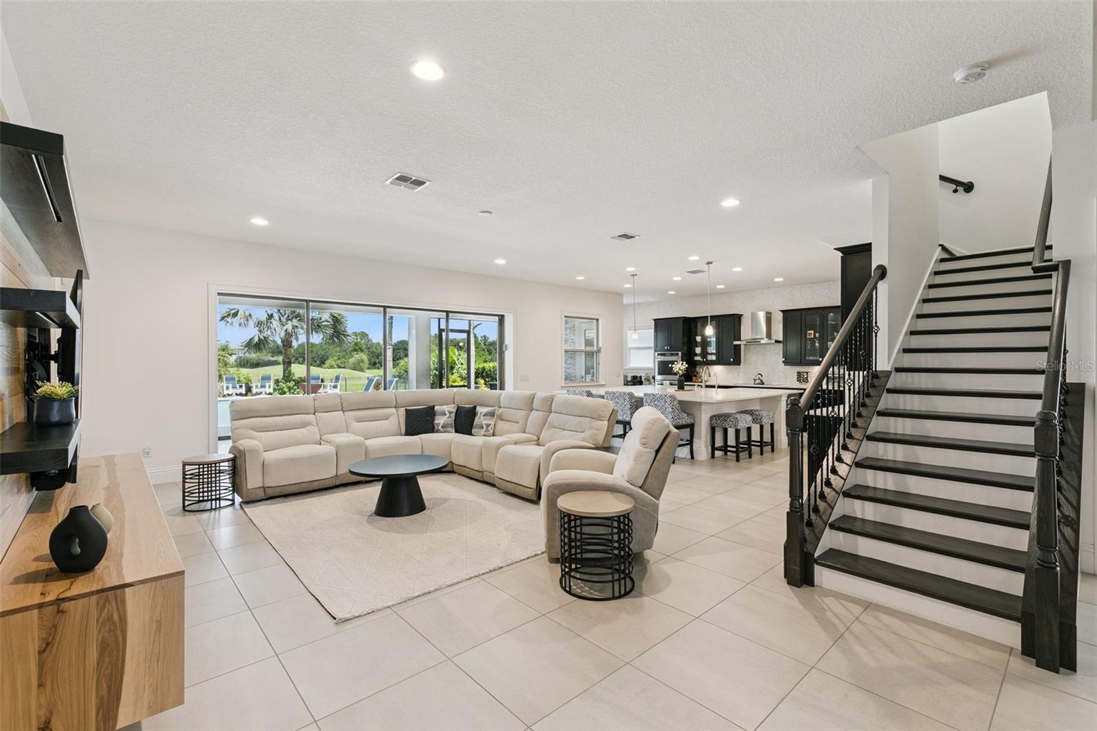 10840 Mobberley Cir Property Photo 4