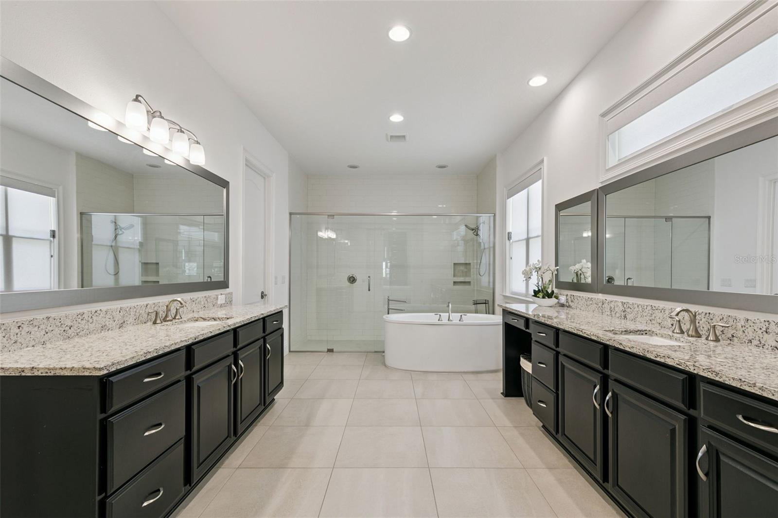 10840 Mobberley Cir Property Photo 17