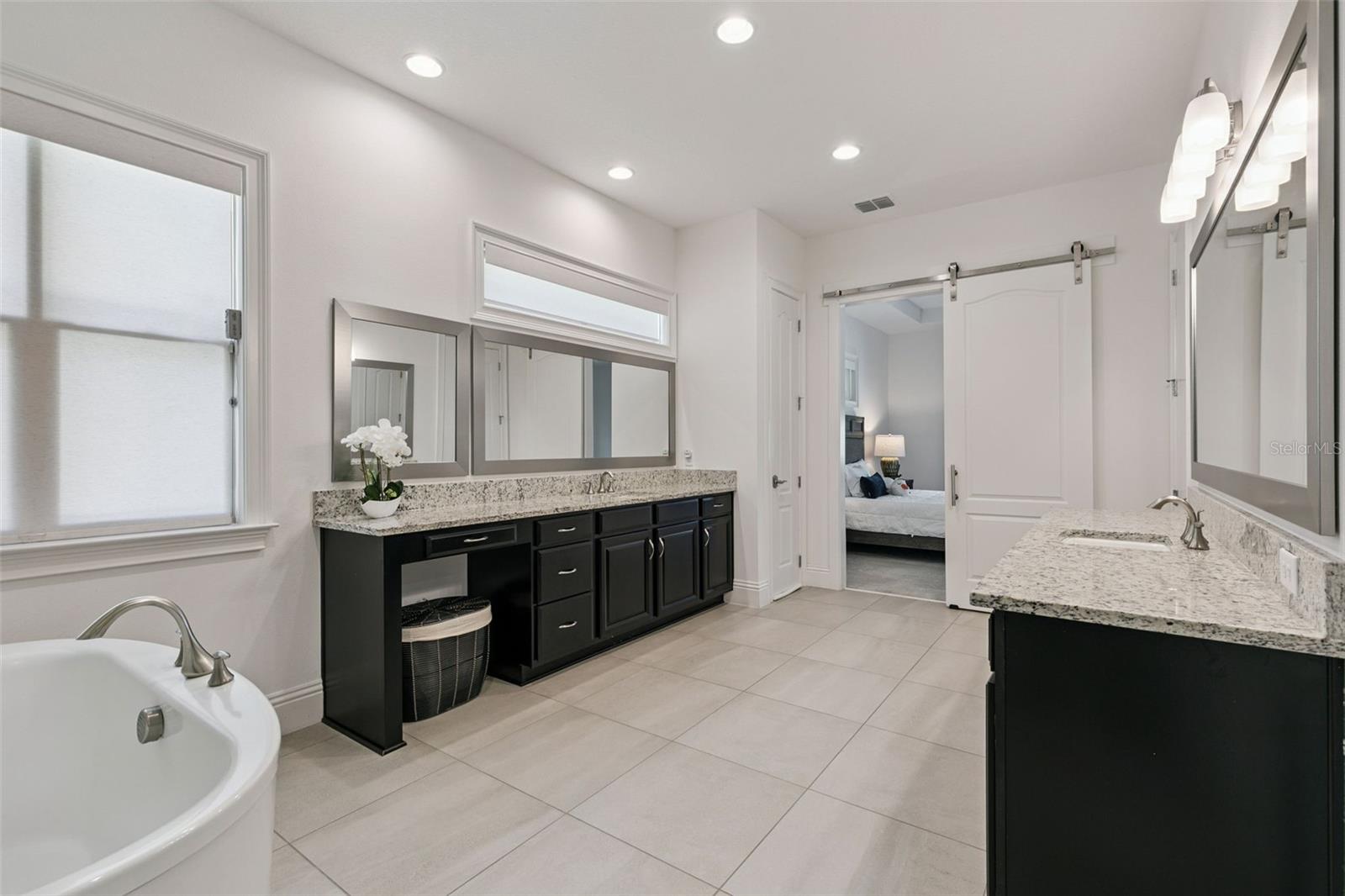 10840 Mobberley Cir Property Photo 18