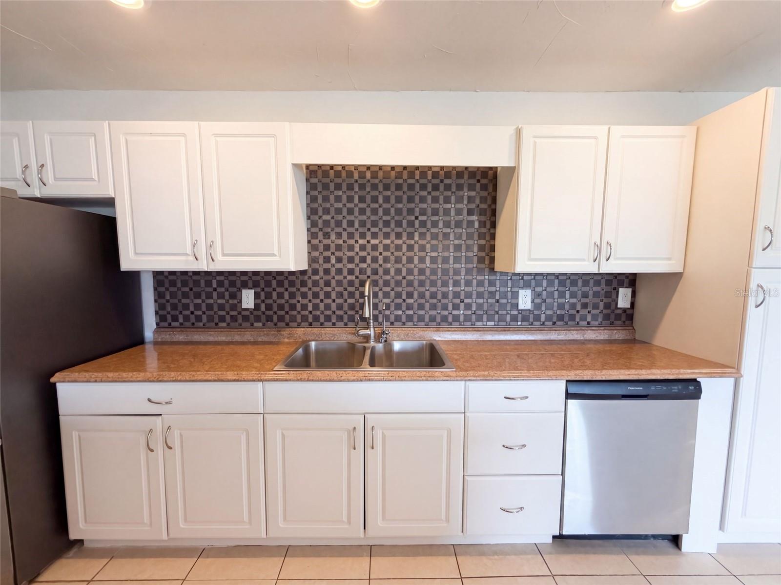 124 San Benito Ave Property Photo 12