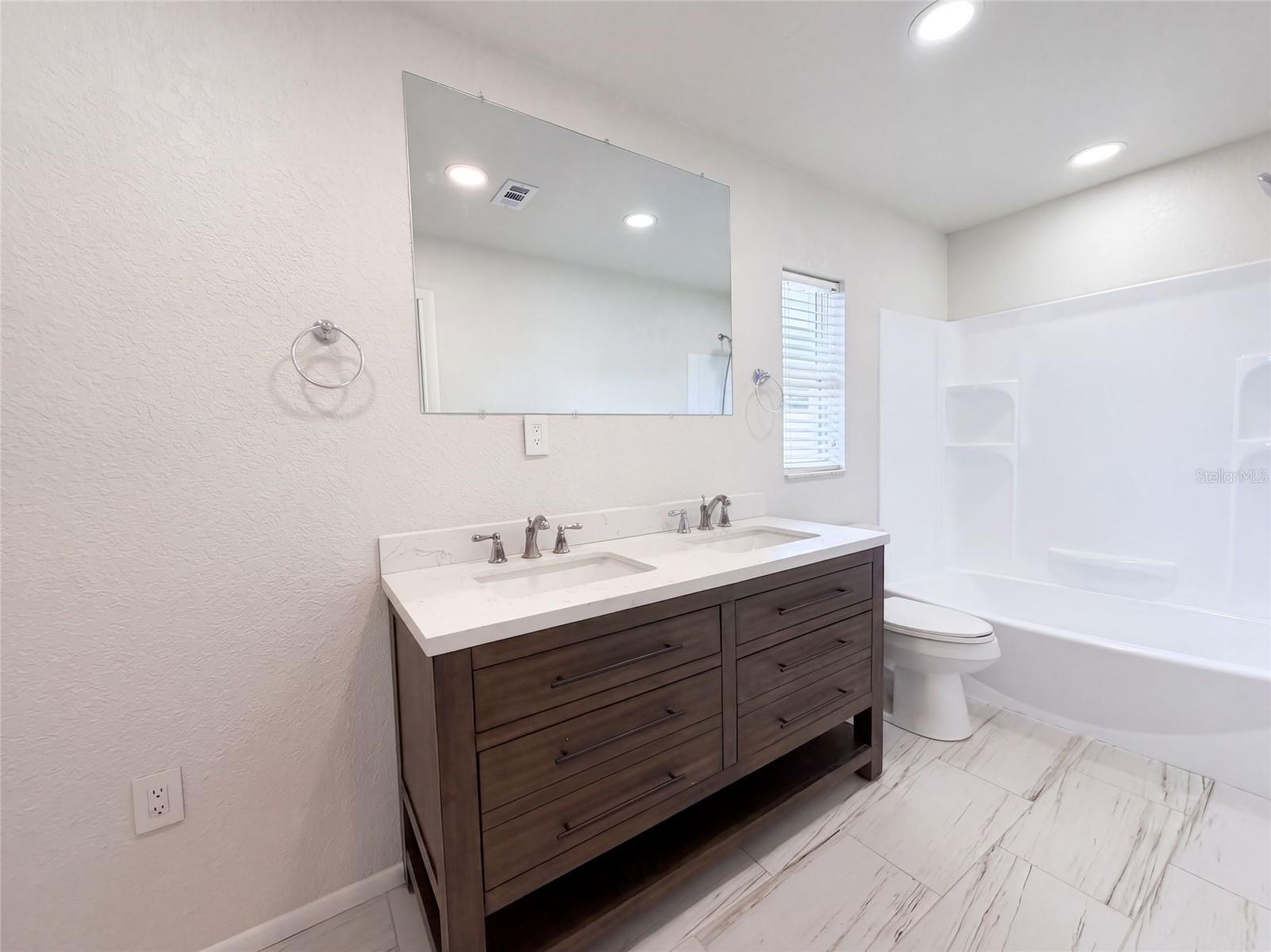 124 San Benito Ave Property Photo 15