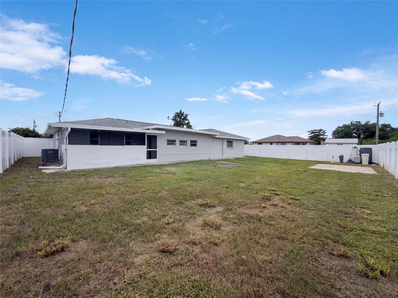 124 San Benito Ave Property Photo 28