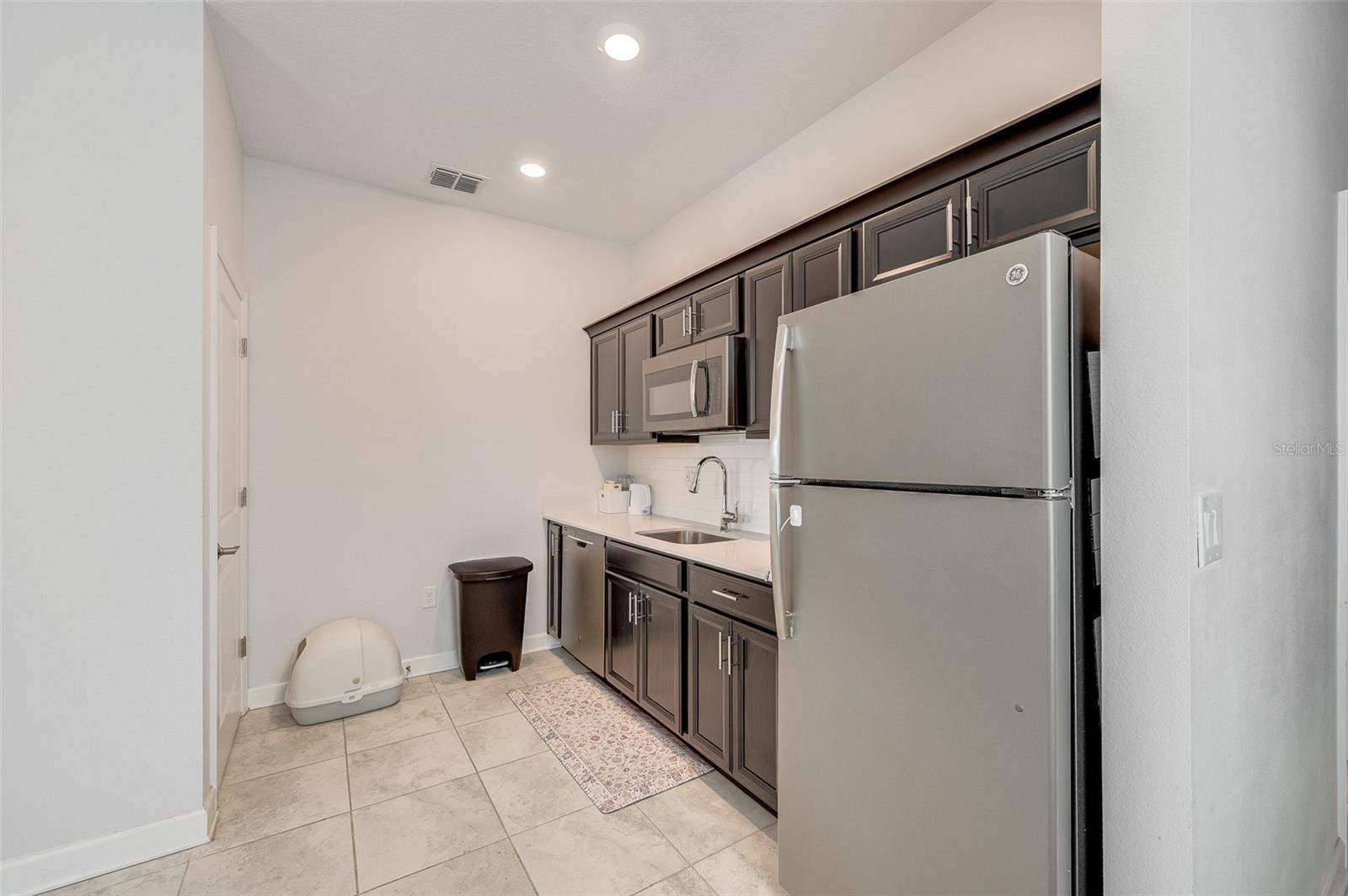 2353 Crescent Moon St Property Photo 40