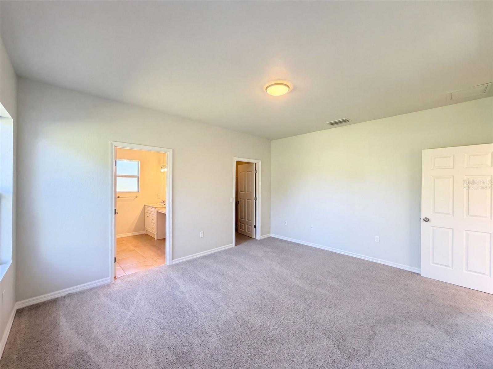 2925 N Lowell Rd Property Photo 4