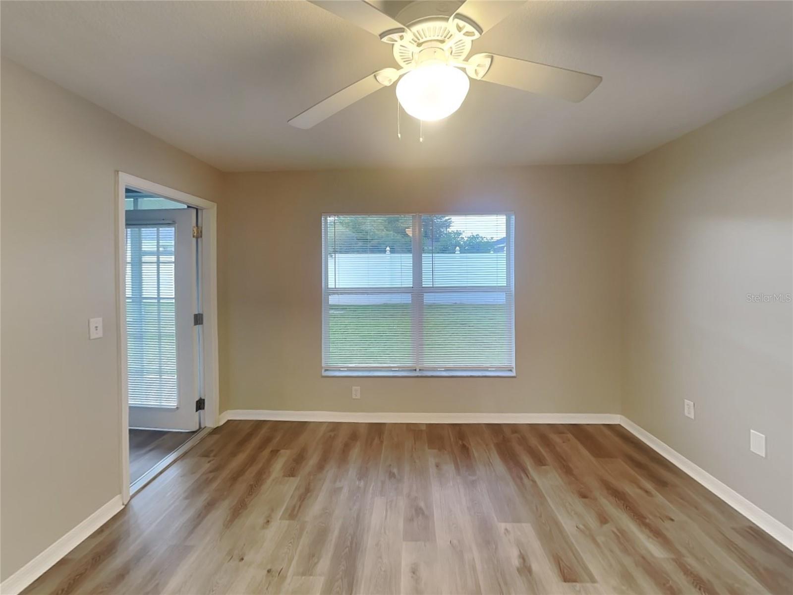 O6434829 Property Photo 6
