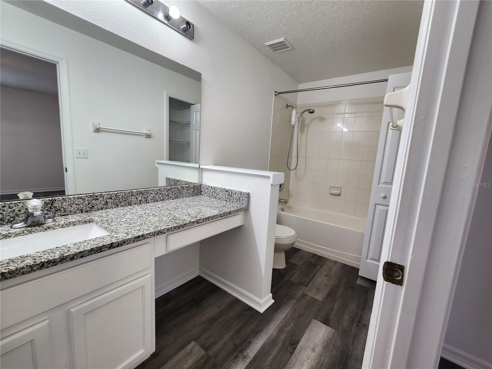 701 Cresting Oak Cir #111 Property Photo 12