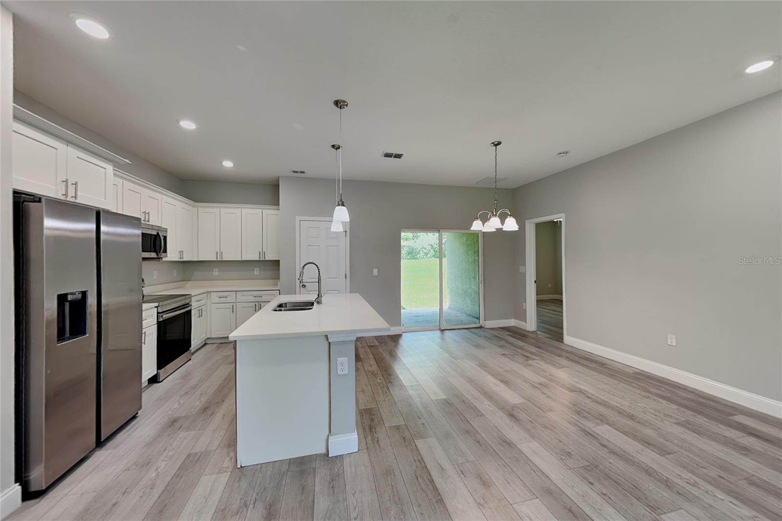 3212 W Marie Dr Property Photo 5