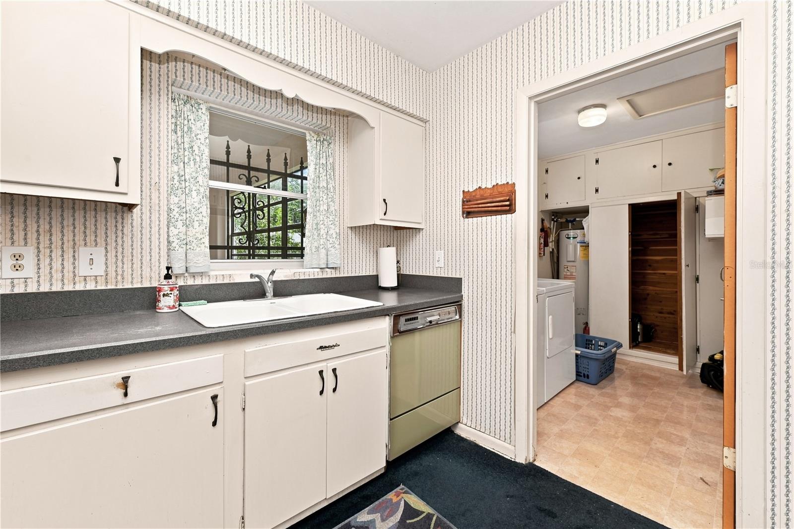 622 Martin Ave Property Photo 14