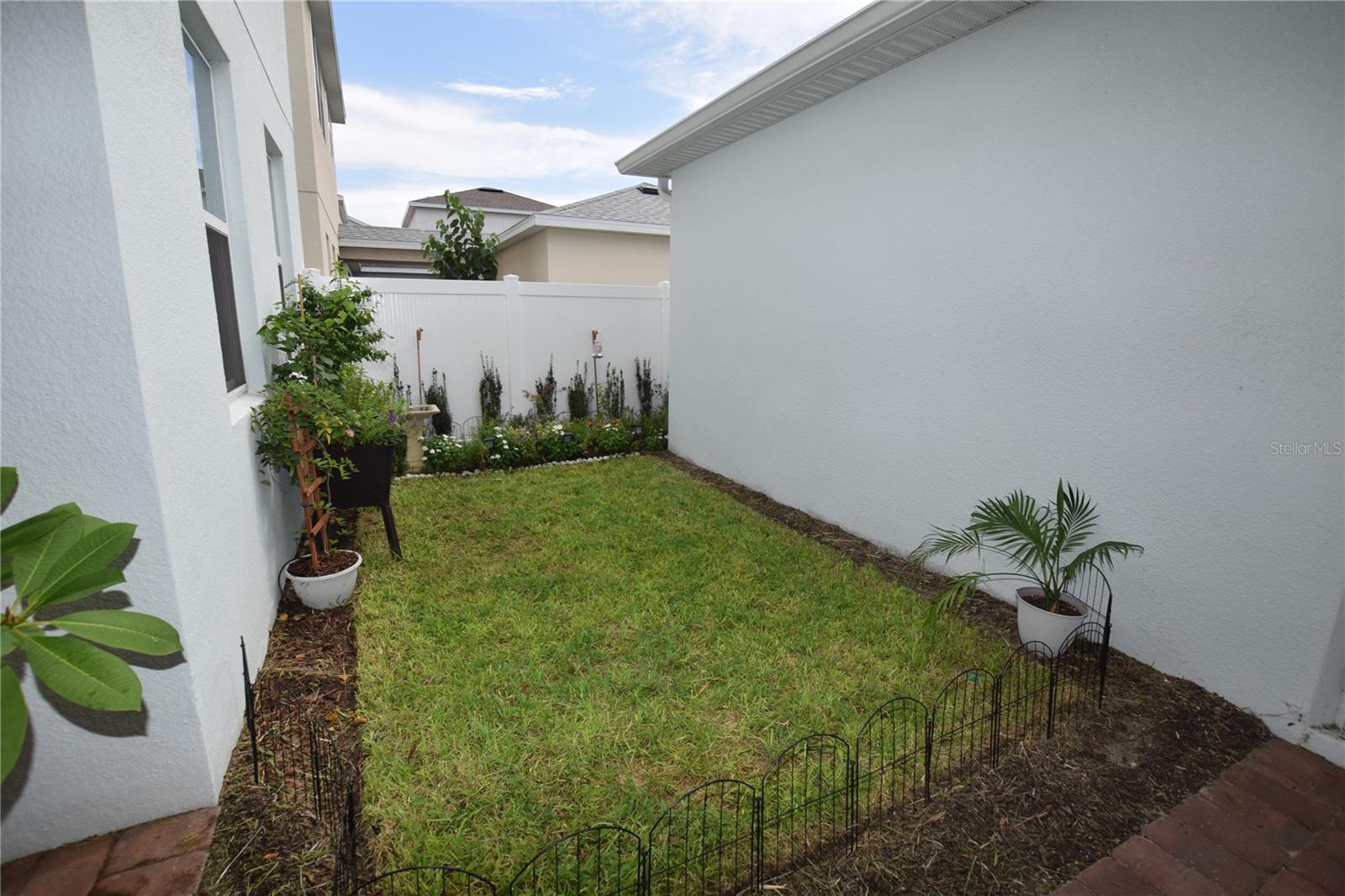 2488 Cedar Rose St Property Photo 10