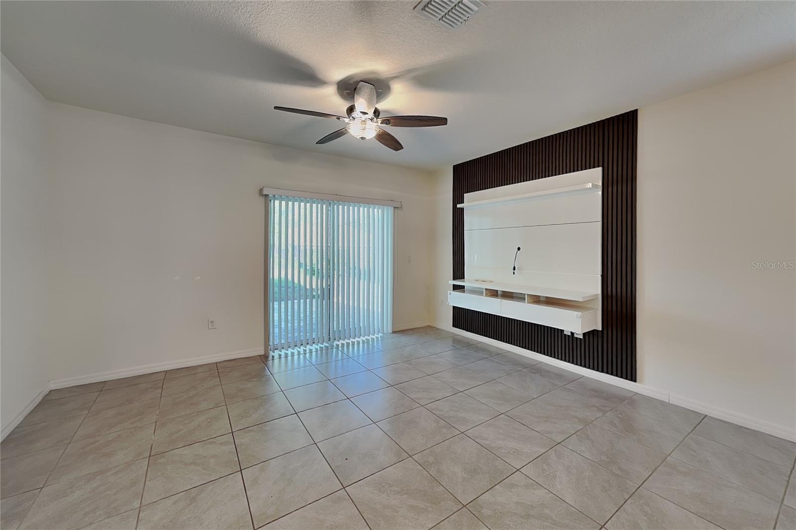 230 Meghan Cir Property Photo 3