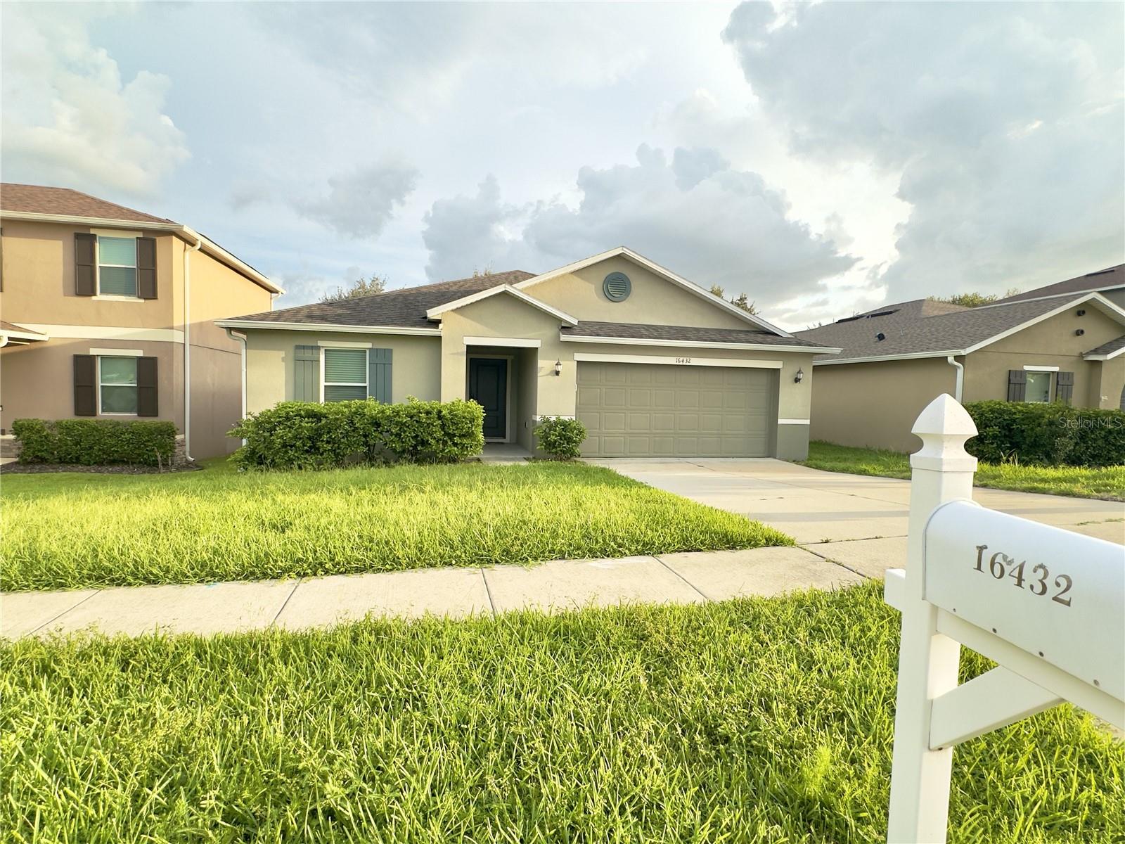 16432 Caju Rd Property Photo 4