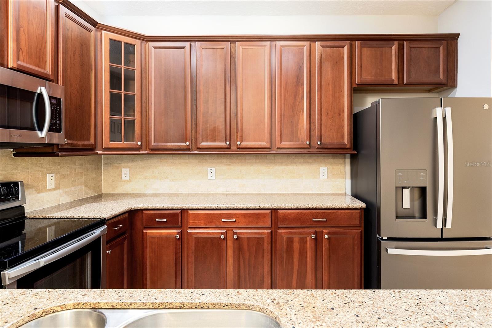 518 Harbor Winds Ct Property Photo 6