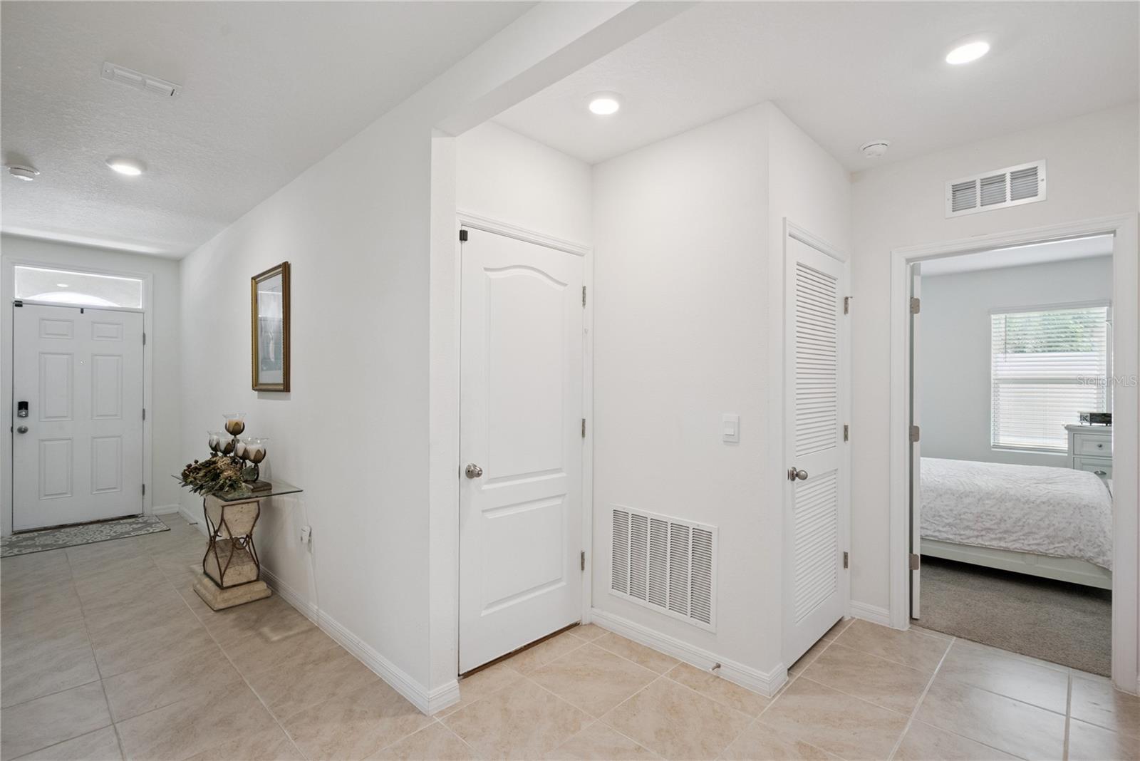 2073 Swanson Dr Property Photo 4