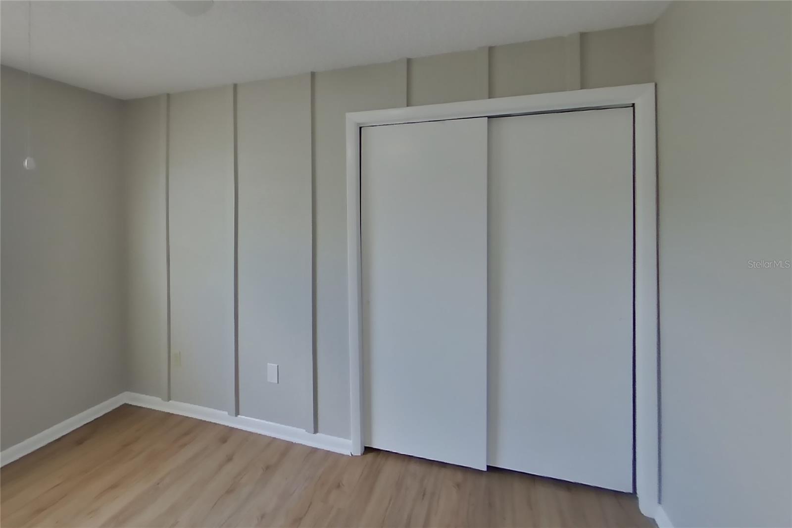 O6434889 Property Photo 11