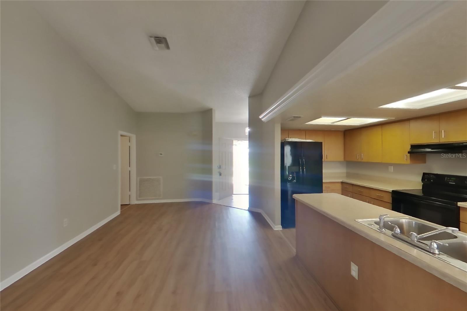 O6434889 Property Photo 15