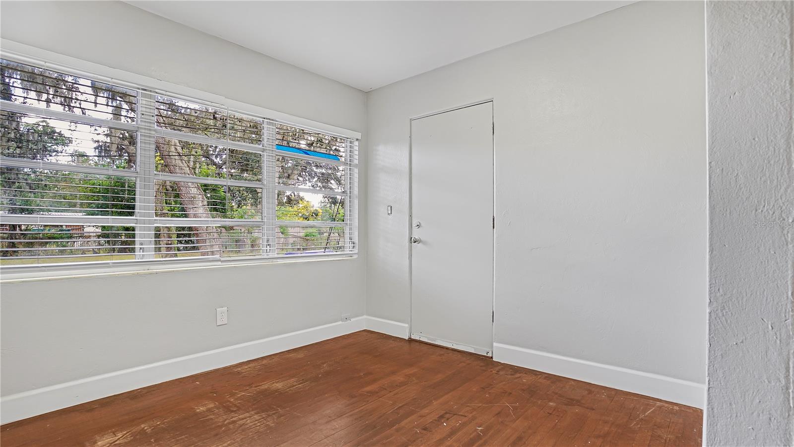 5518 Riviera Dr Property Photo 11