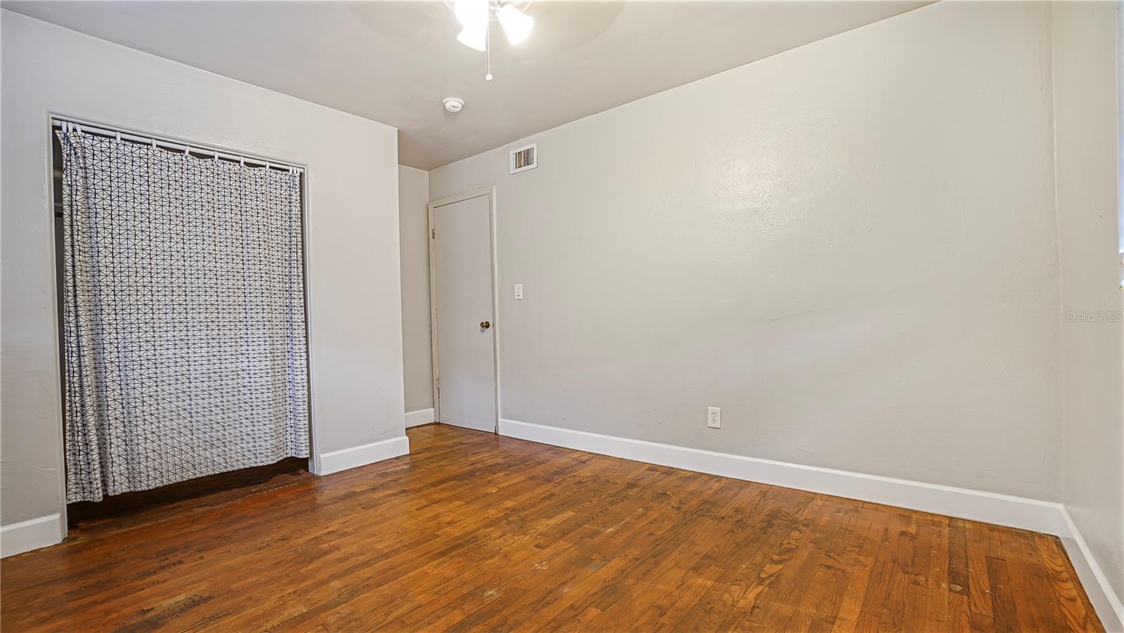 5518 Riviera Dr Property Photo 16