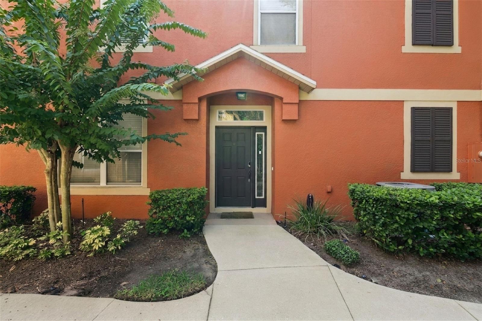 1610 Pine Oak Trl Property Photo 3