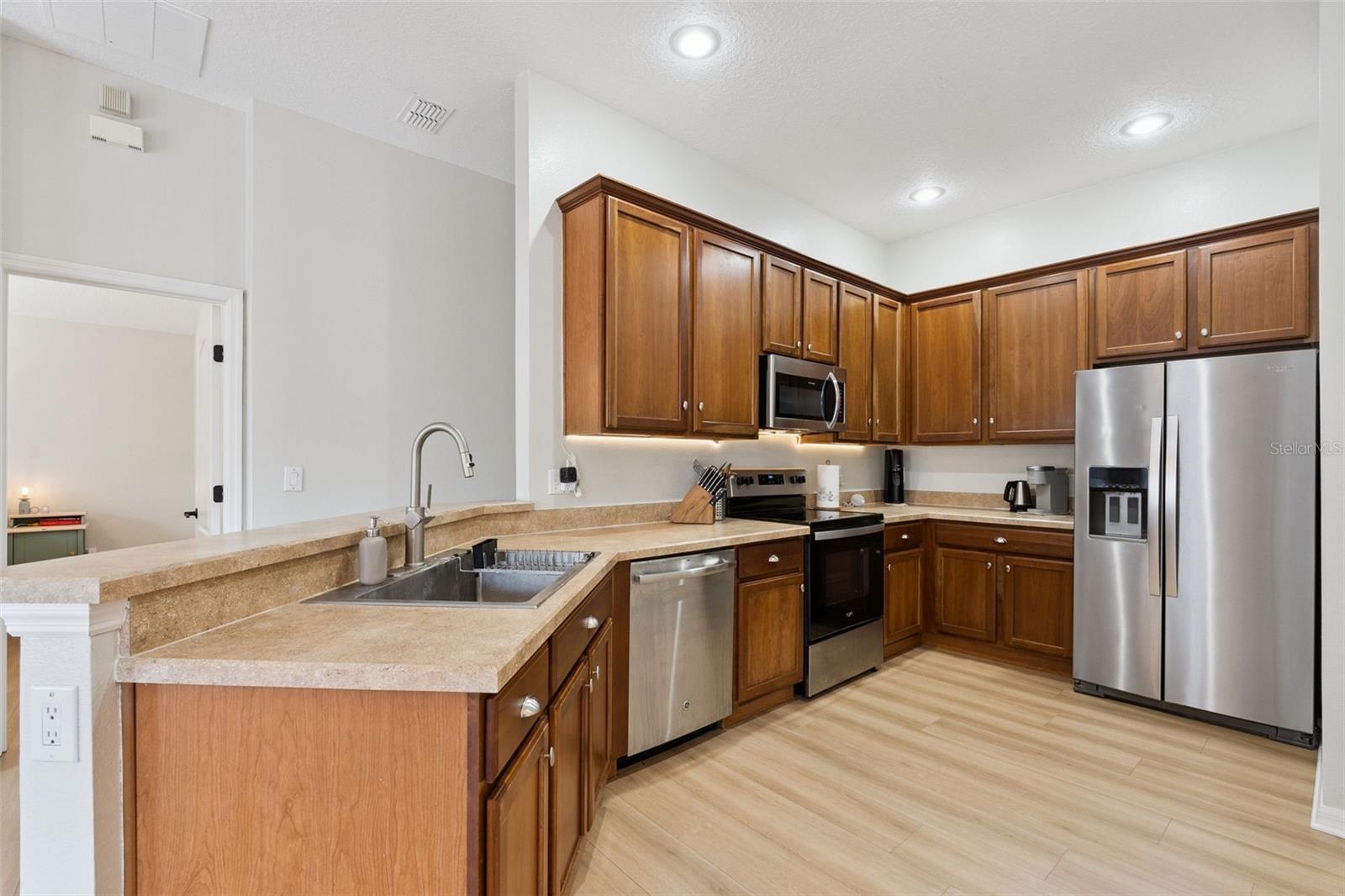 1610 Pine Oak Trl Property Photo 14