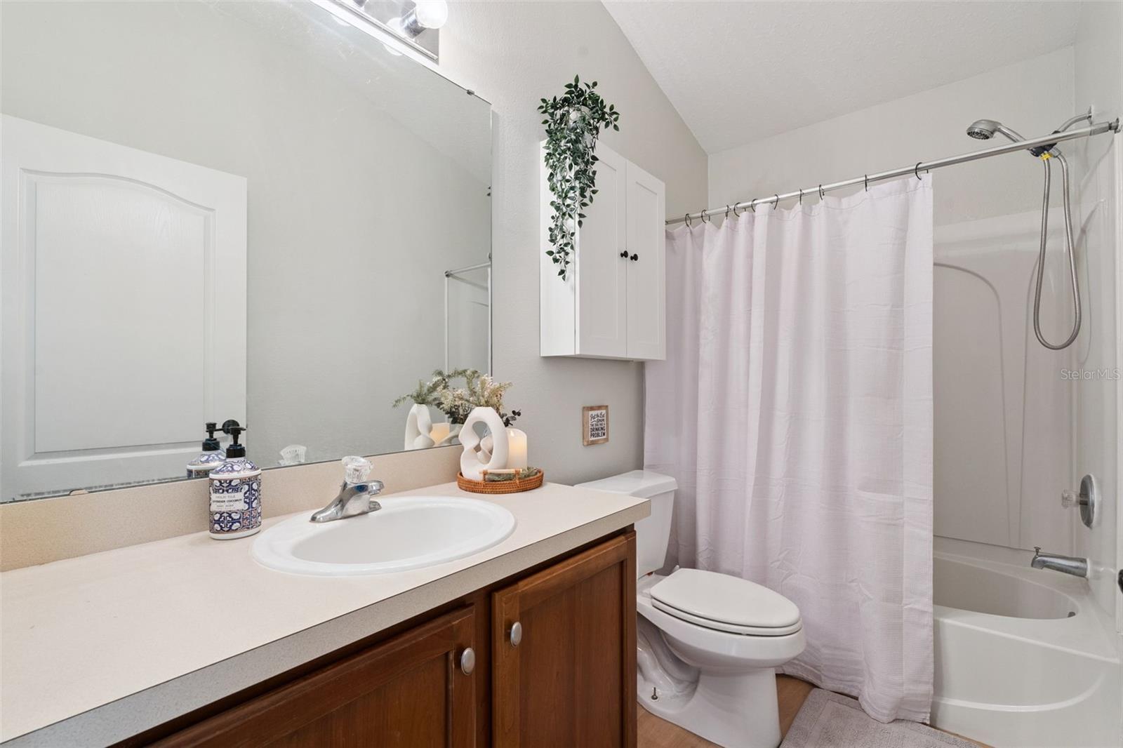 1610 Pine Oak Trl Property Photo 26